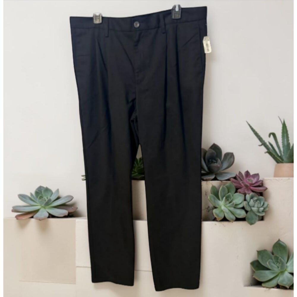 Men's Black Pleated Flat Front Dress Pants